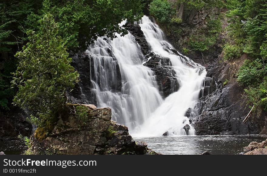 Falls in a park in Quebec