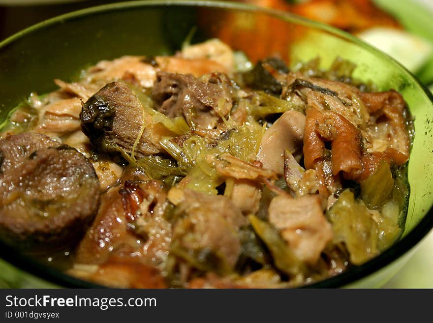 Chinese cabbage & pork trotter stew