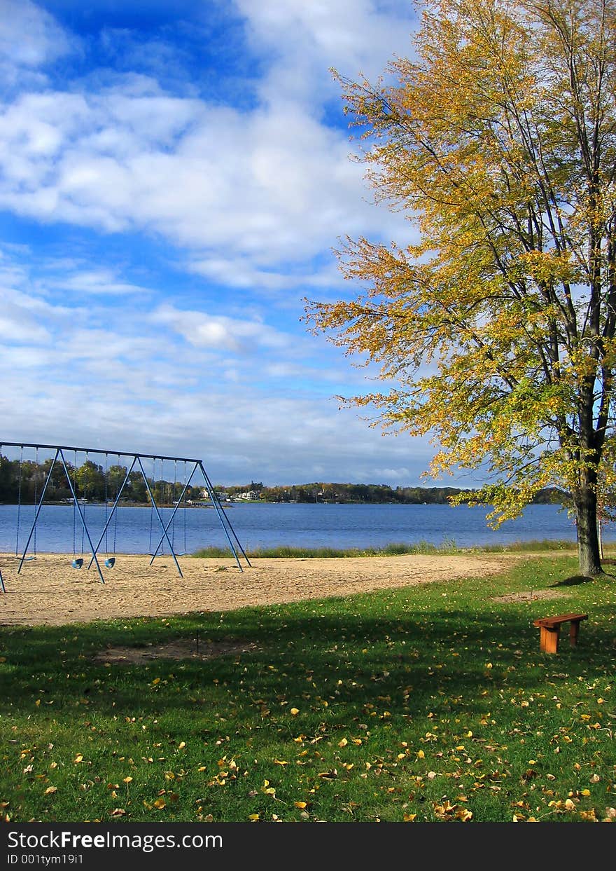 Leaves and temperatures begin to change as Autumn begins. Leaves and temperatures begin to change as Autumn begins