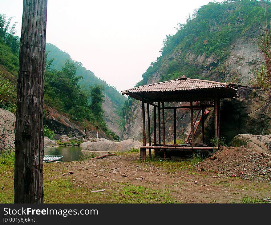 Old earthquake-damaged footpath shed. Old earthquake-damaged footpath shed.