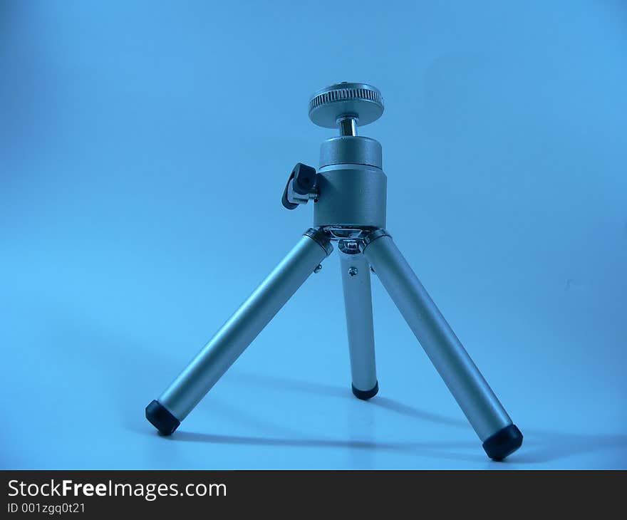 Mini tripod