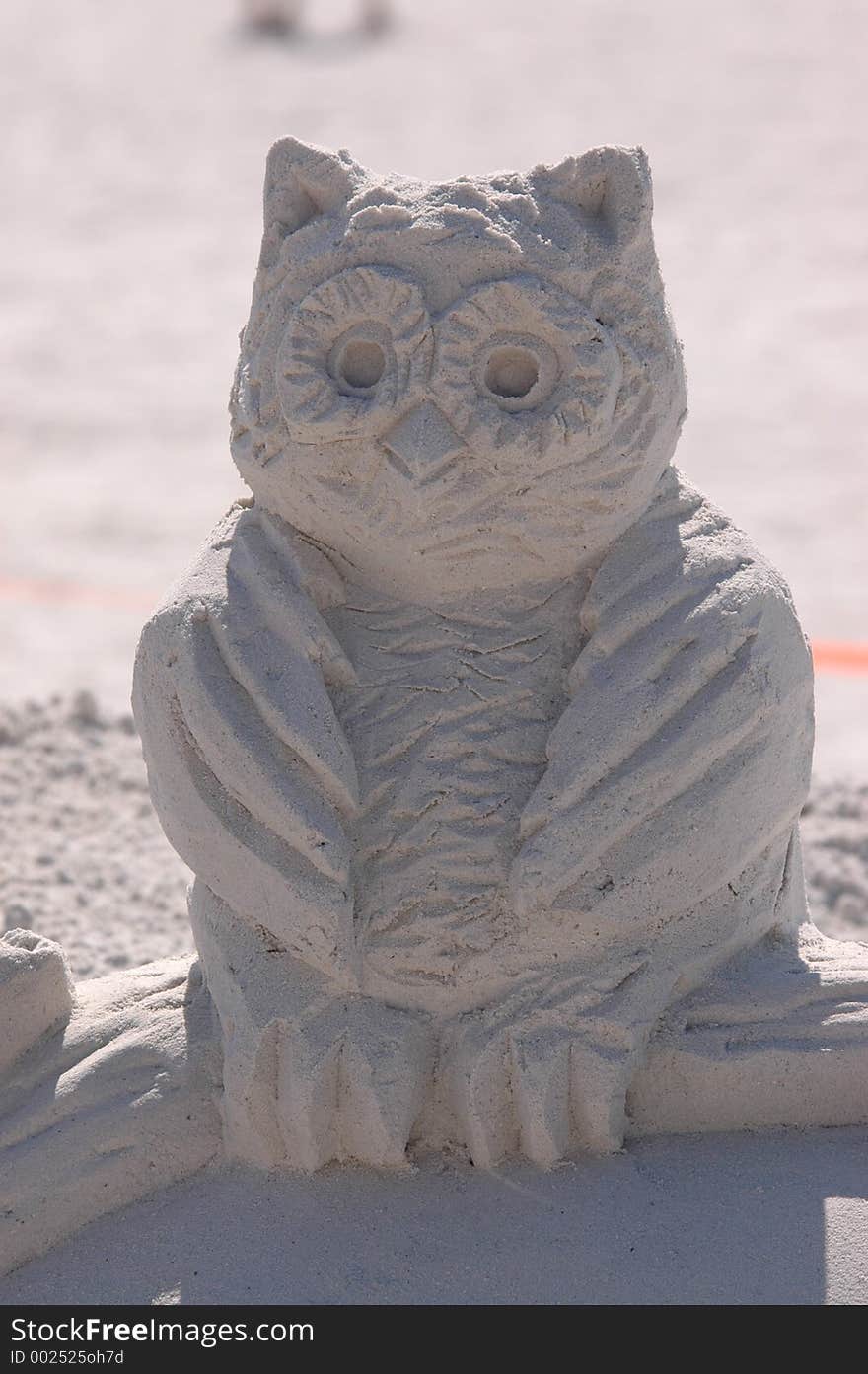 Owl sand sculpture