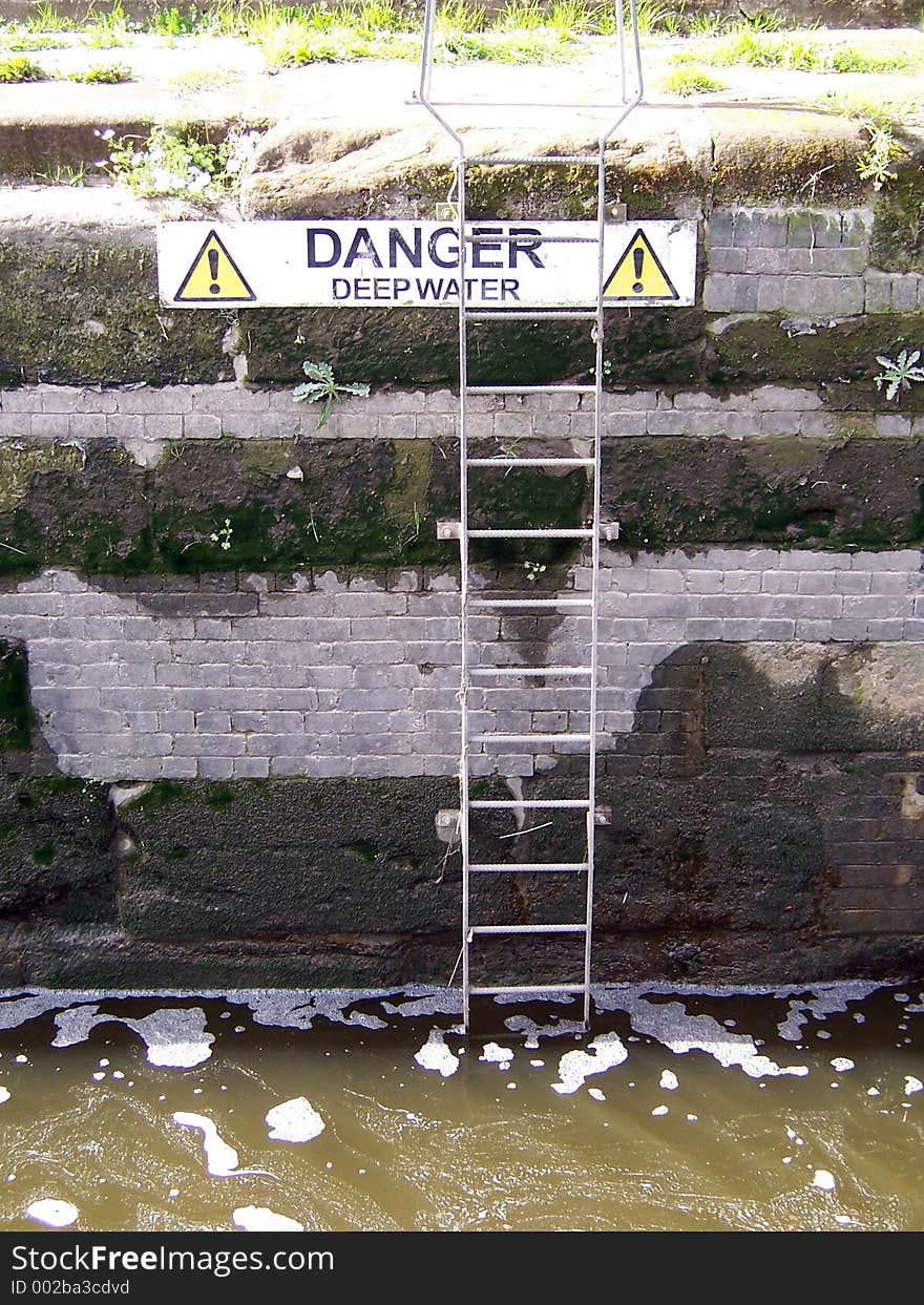 Danger Deep water at Fiddlers Ferry, Warrington, Cheshire