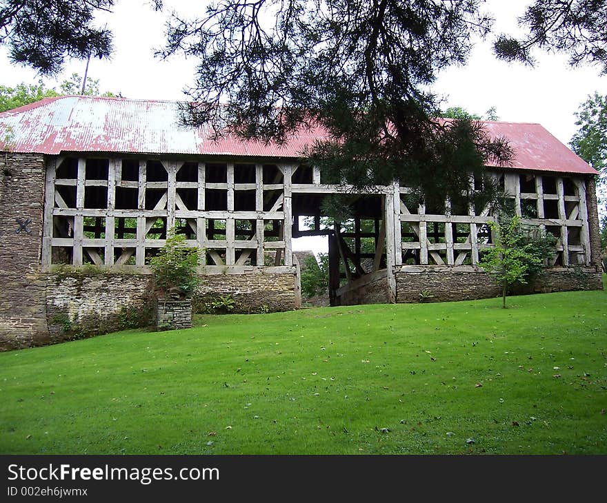 Barn at Llanvihangel Court, Pandy, Wales