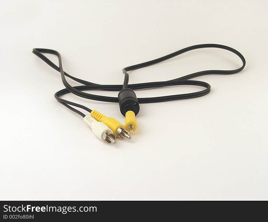 Audio-video cable