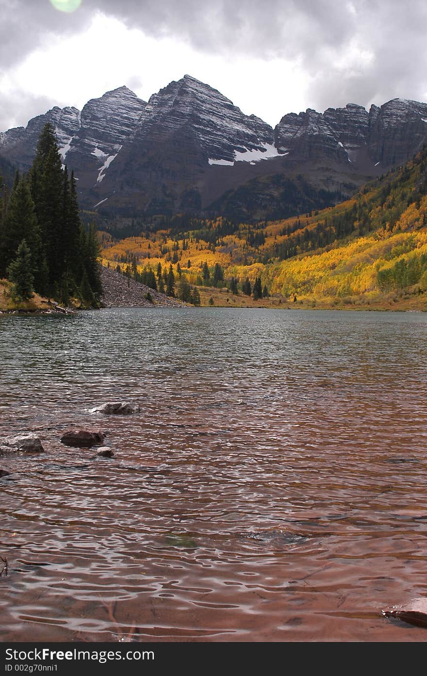 Maroon Bells lake