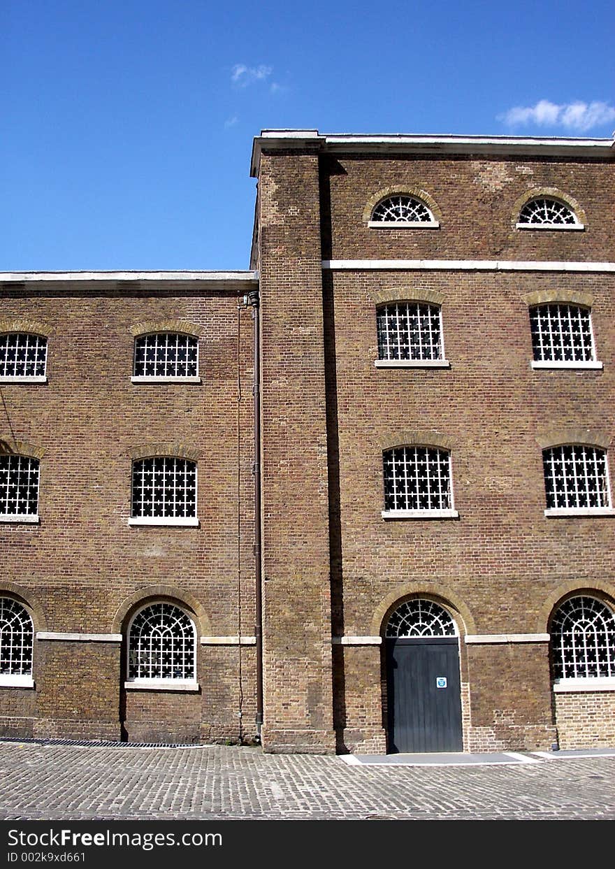 This is the Docklands Museum. This is the Docklands Museum.