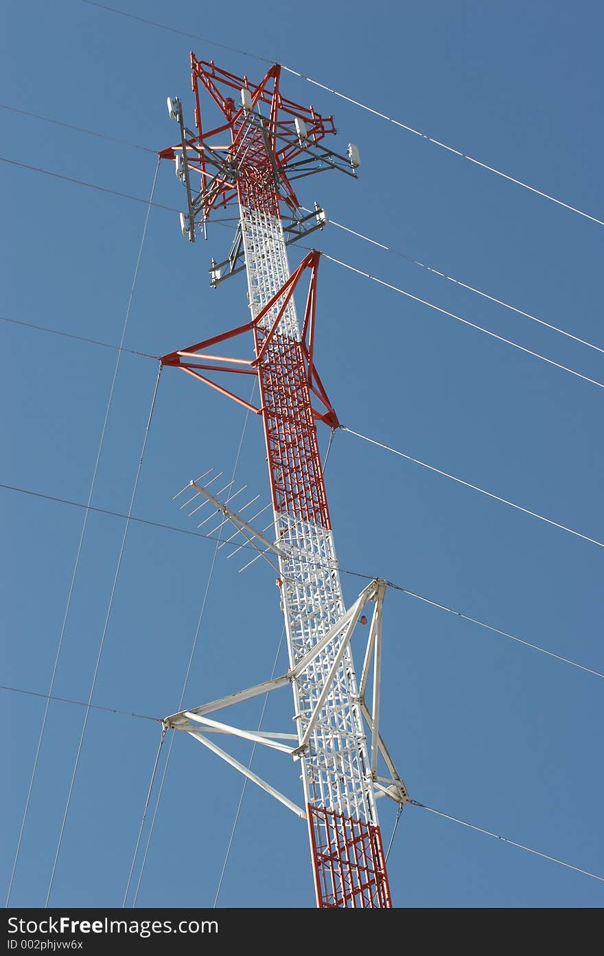 Antenna tower