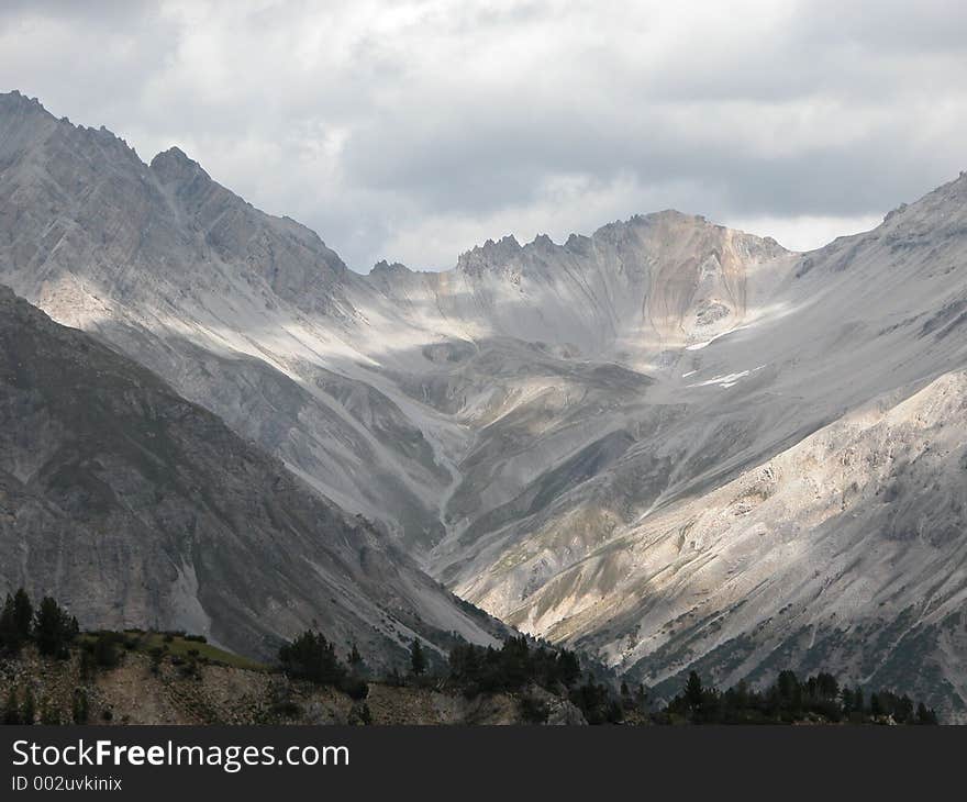 Mountain in grey and cream