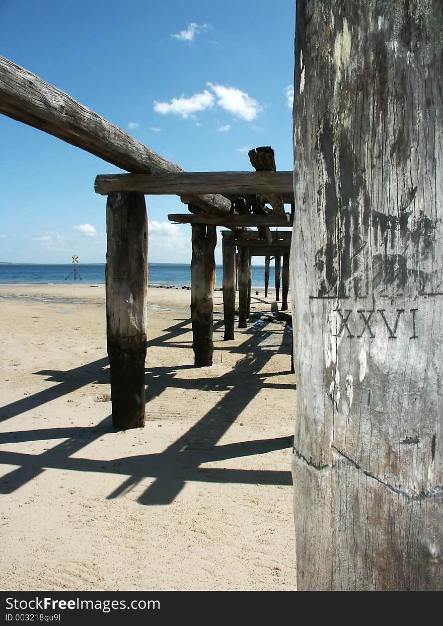 Fraser island pole front