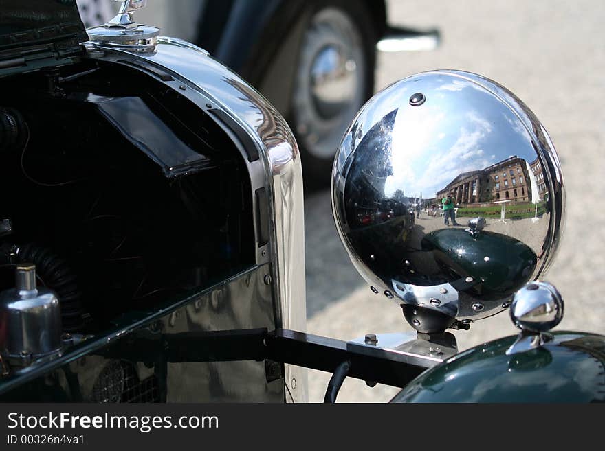 Oldtimer lamp as mirror