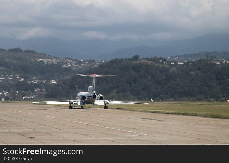 Passenger jet airplane [few minutes before flight]