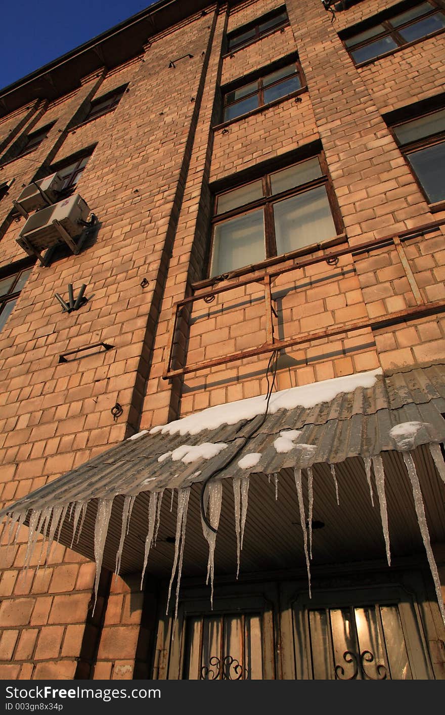 Building freezed during winter