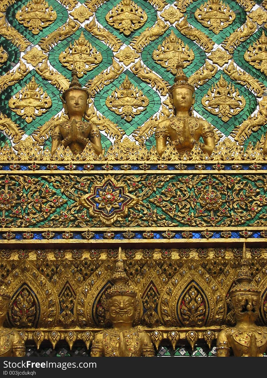 Gold Buddhas