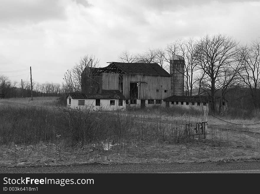 Black and White Photo of an Old Barn