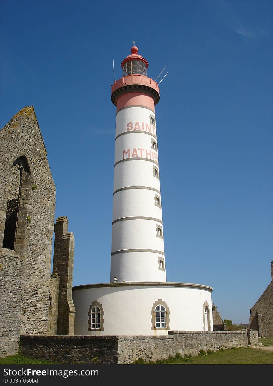 This lighthouse is on the site of a 13th century Benedictine abbey. Monks showed a navigational light from the abbey's tower as early as 1692. Some ruins of the abbey remain. This lighthouse is on the site of a 13th century Benedictine abbey. Monks showed a navigational light from the abbey's tower as early as 1692. Some ruins of the abbey remain.