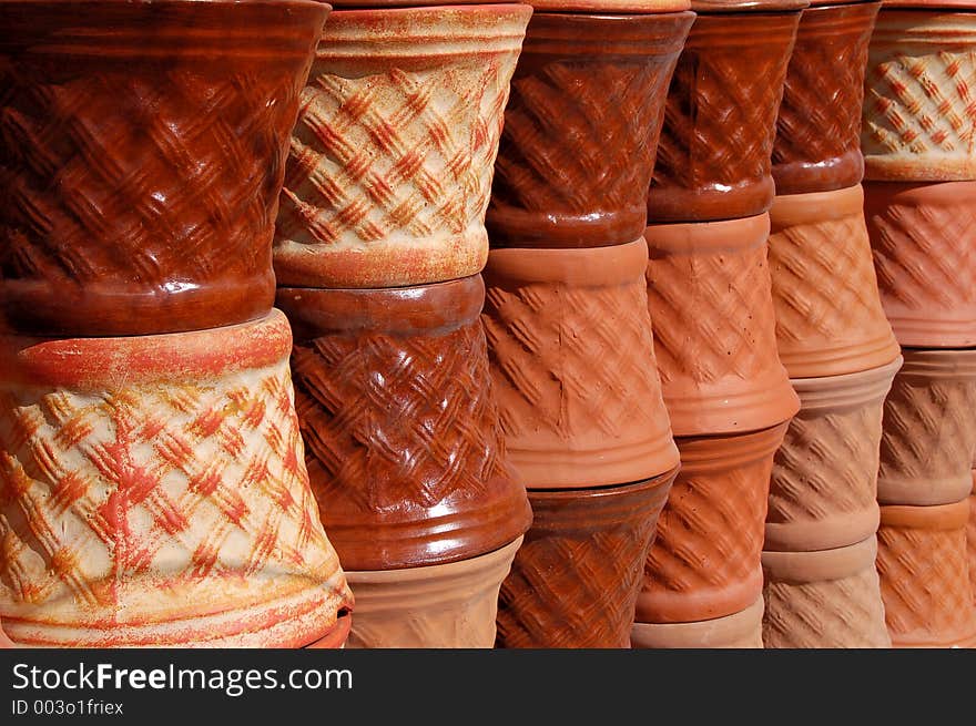 Ceramic flower pots