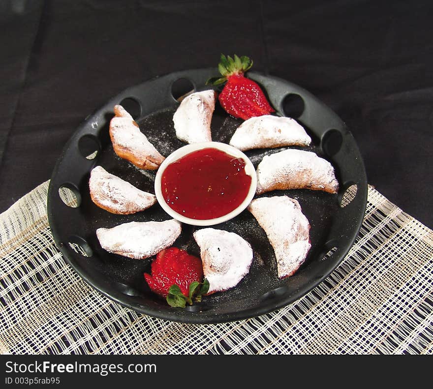 Strawberry marmelade with baked goods