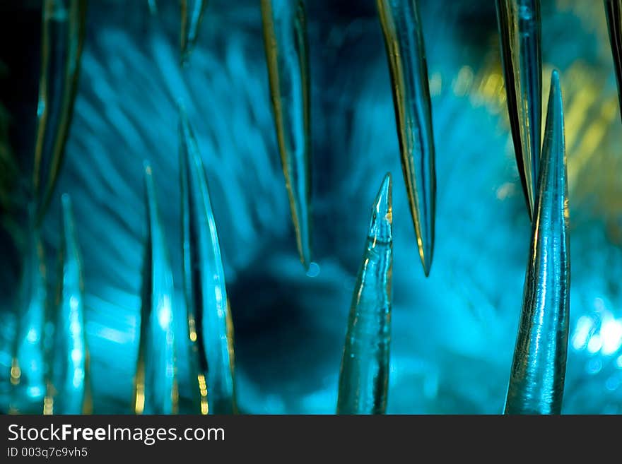 Ice teeth, focused on the right ones