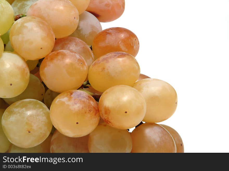 White grapes isolated