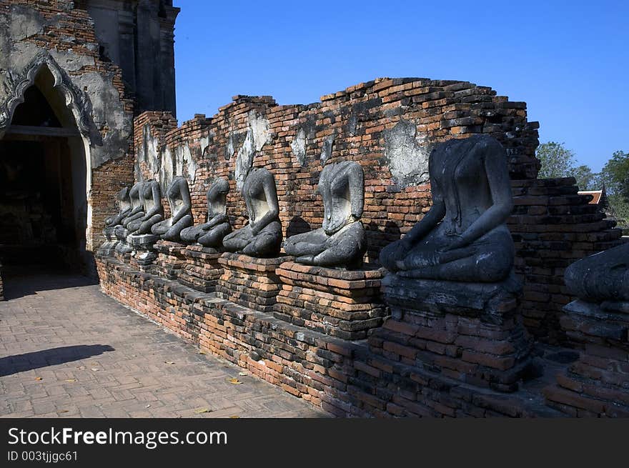 Headless Buddha