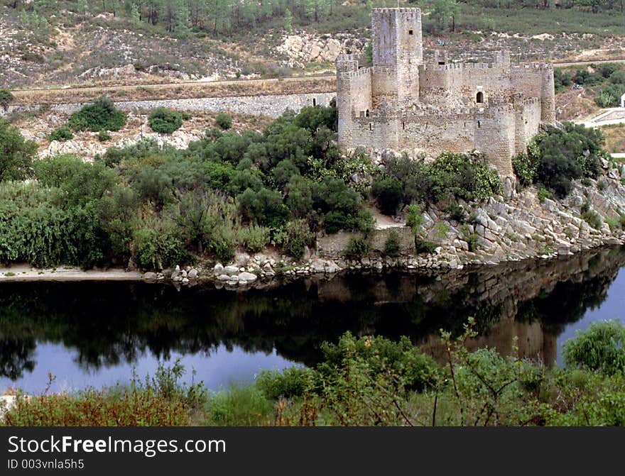 Almourol Castle,in the middle of the Tagus River, Portugal,E.U., an old stronghold against the Spanish atacks. Almourol Castle,in the middle of the Tagus River, Portugal,E.U., an old stronghold against the Spanish atacks.