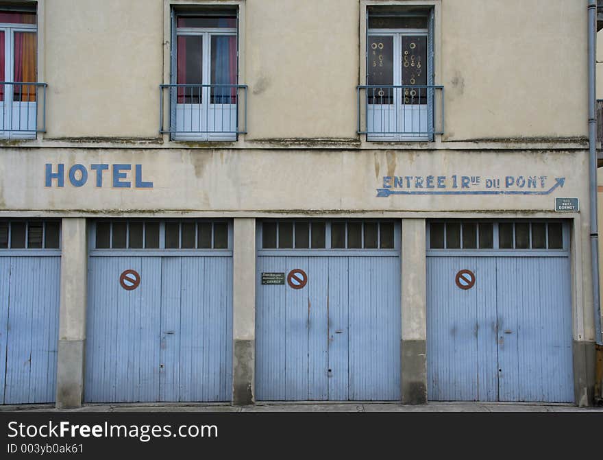 Arles Hotel