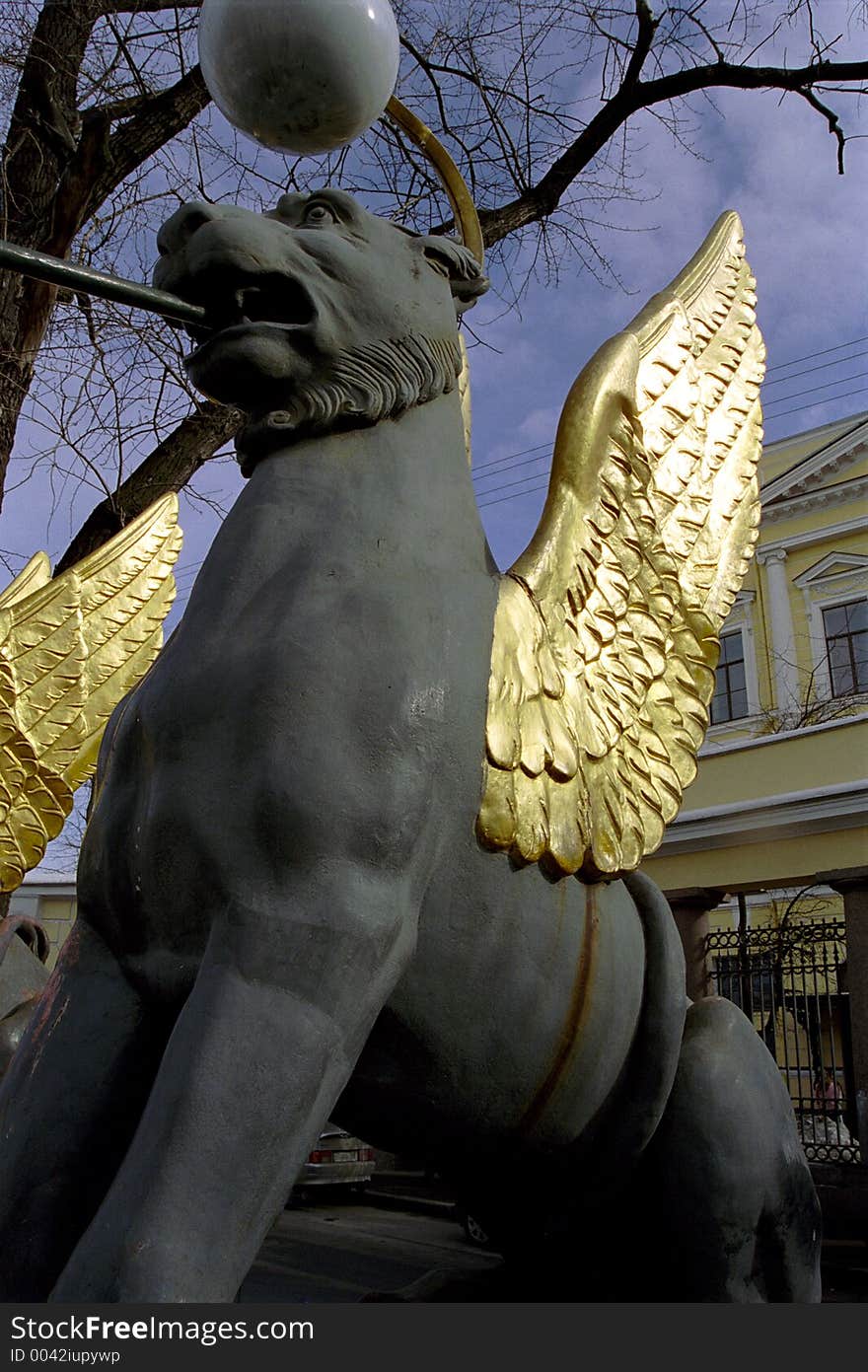 Gryphon statue in Saint-Petersburg. Camera Nikon F65, lens Nikkor 28-80G, film Kodak Elite 200, scanner Konica Minolta Scan Dual IV