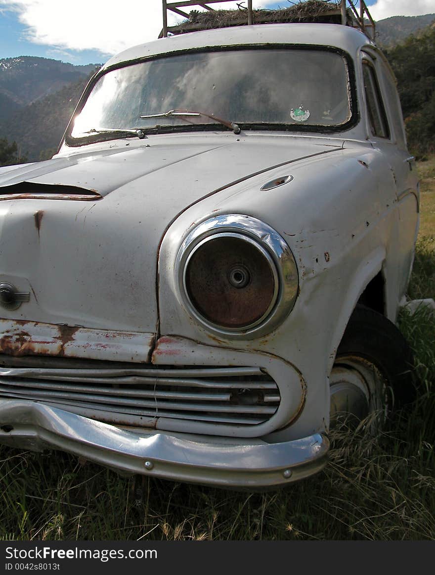 View of an old Ausitn abandoned car!. View of an old Ausitn abandoned car!