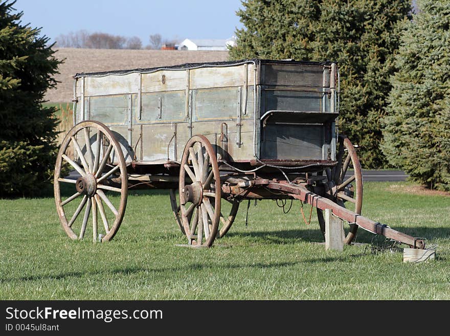 Old wagon with wooden wheels