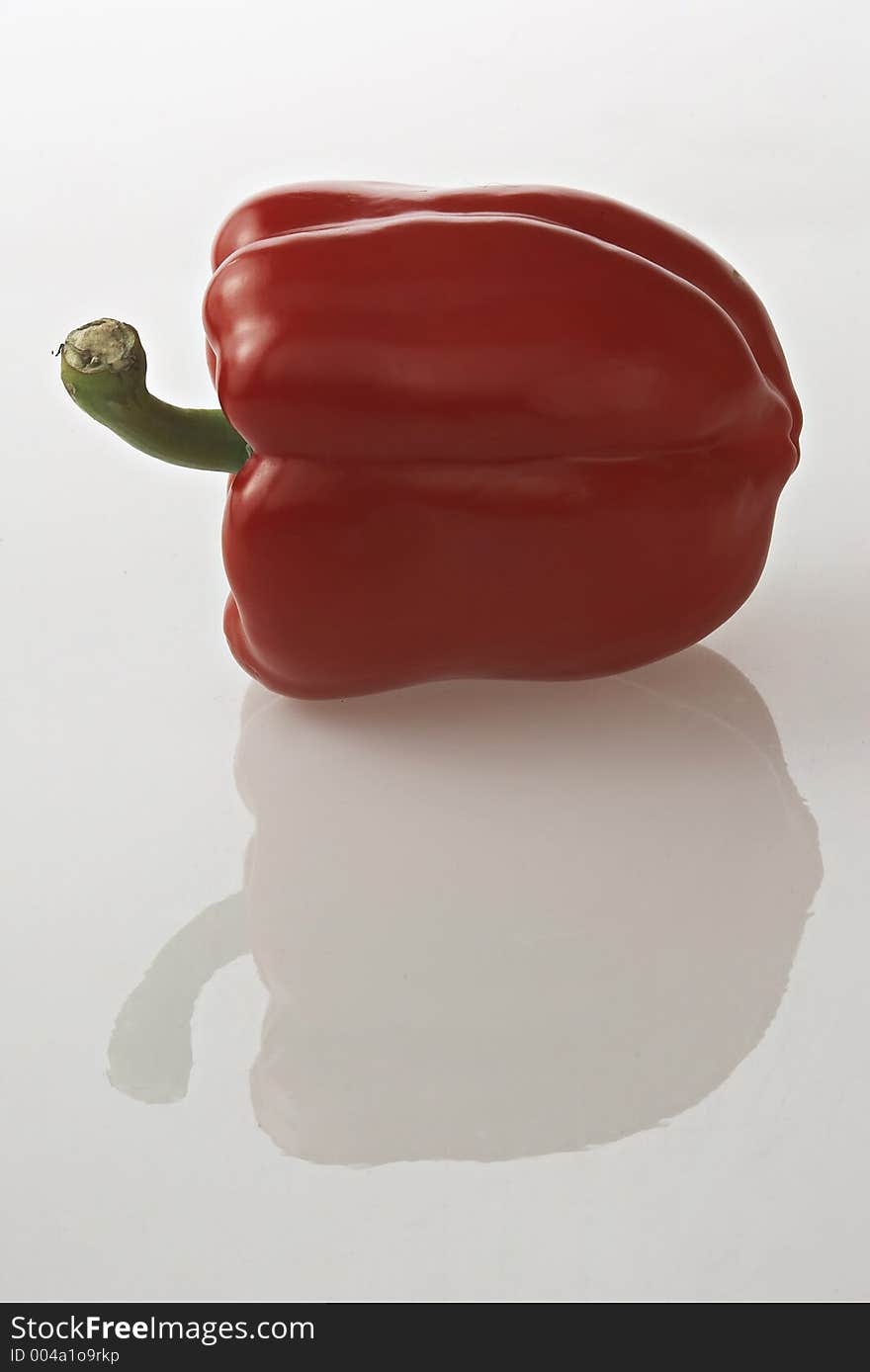 Red pepper with reflaection