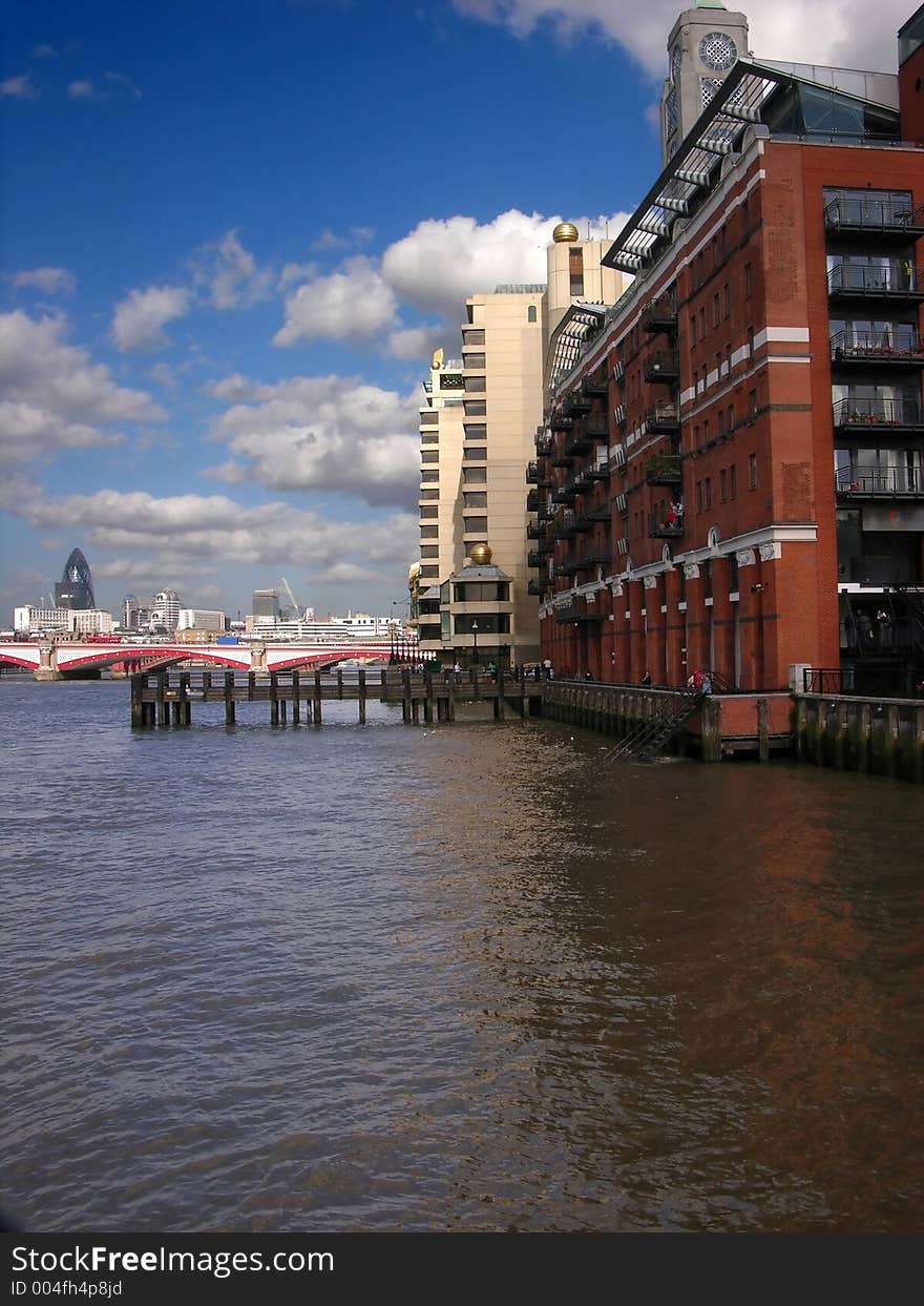 Building by the Thames river - London