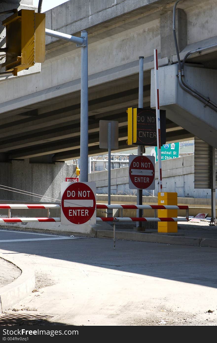 Do Not Enter Signs at HOV Enterance