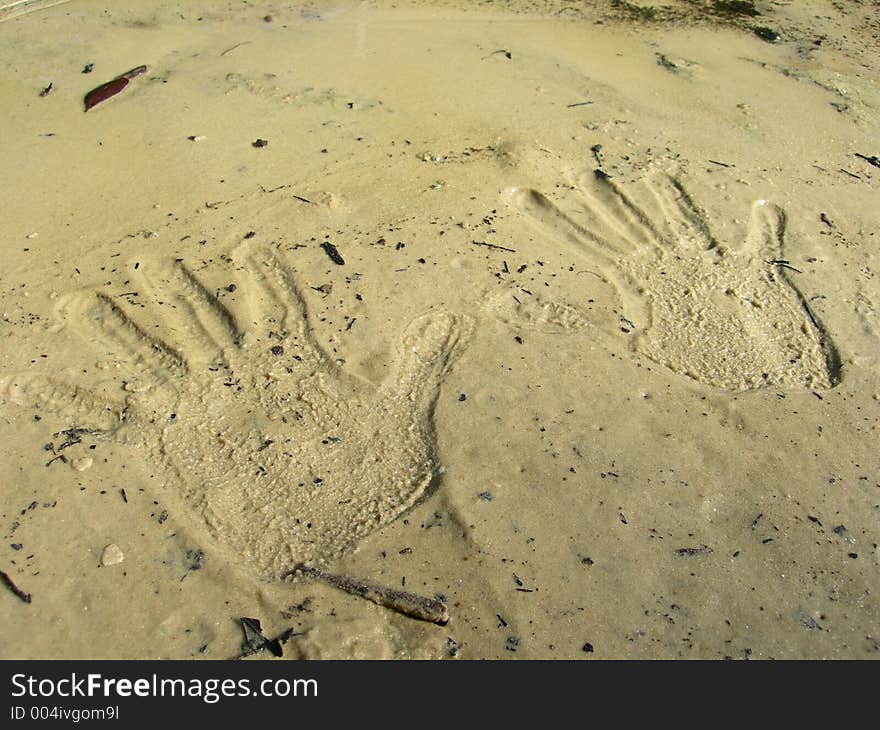 Shot of a couple of hand prints in the sand at Morrison Spring. Makes for a nice effect. Morrison Spring | Walton County | Florida