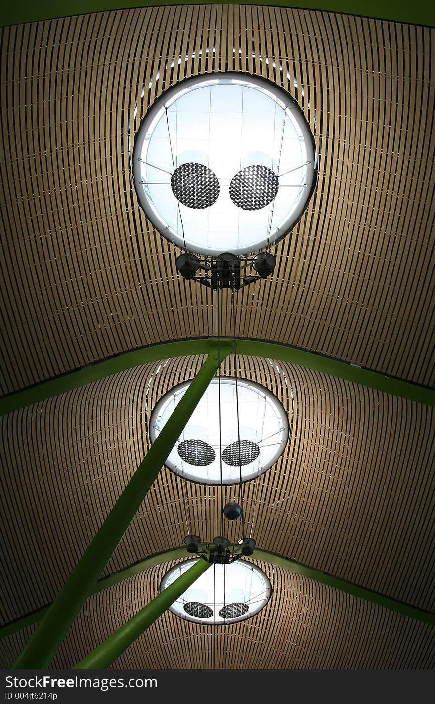 Huge lighting at the Real Madrid Airport