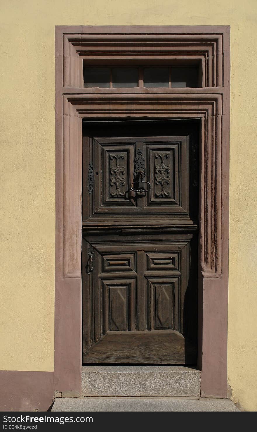 This beautiful dark-brown door can be found in the small town of Blieskastel in the Saarland area of Germany. This beautiful dark-brown door can be found in the small town of Blieskastel in the Saarland area of Germany.