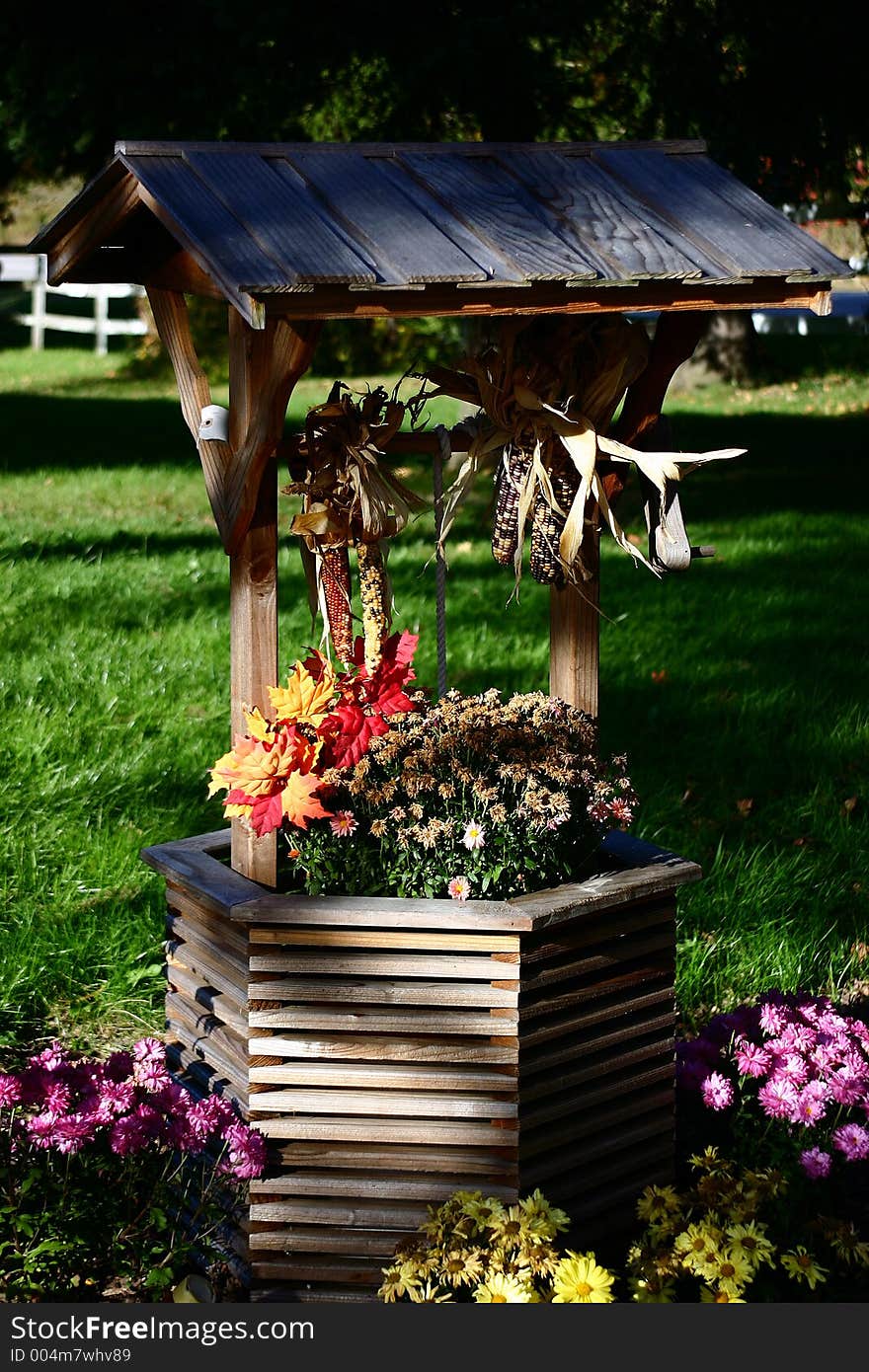 Decorative Harvest Wishing Well