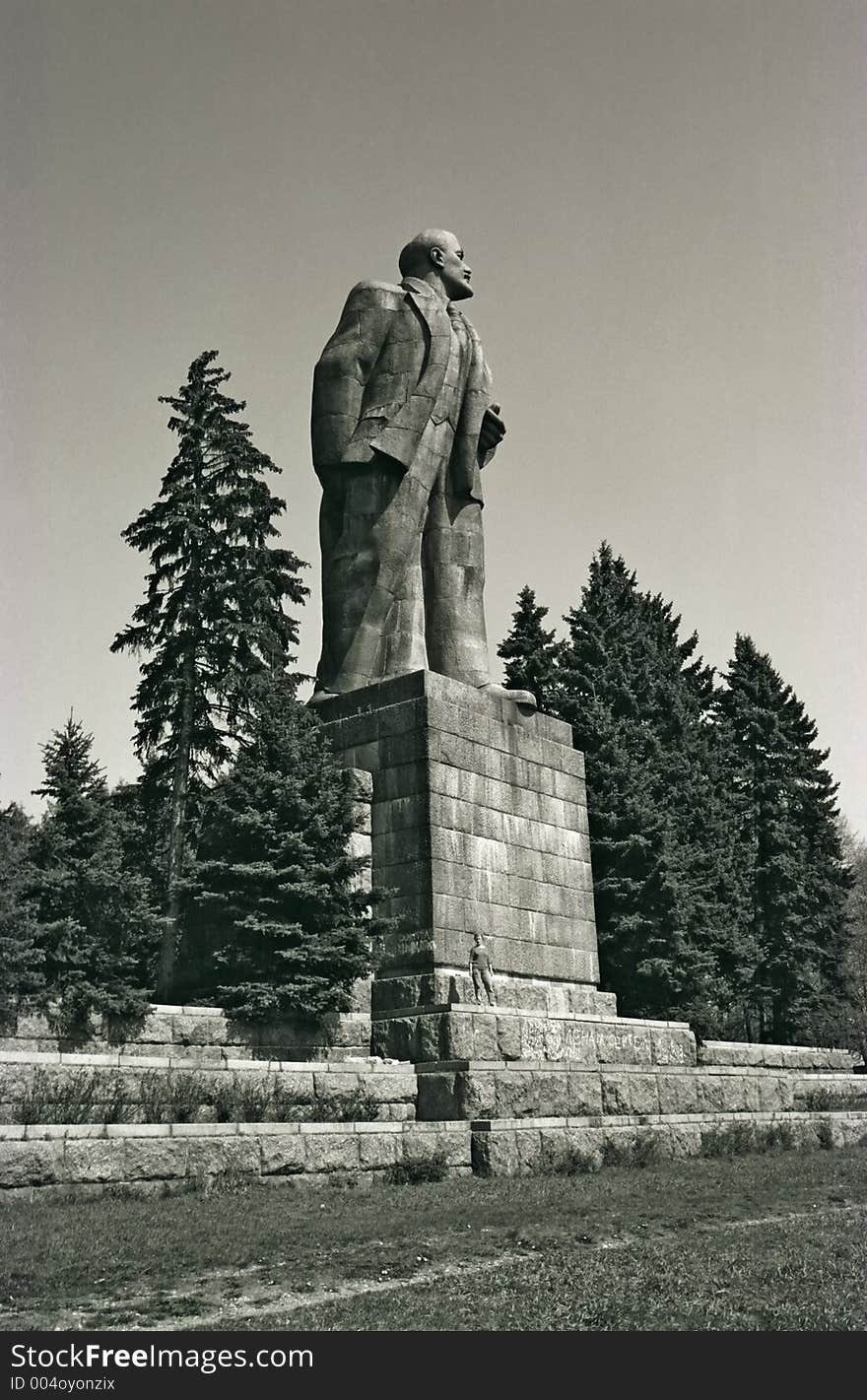 Monument To Lenin