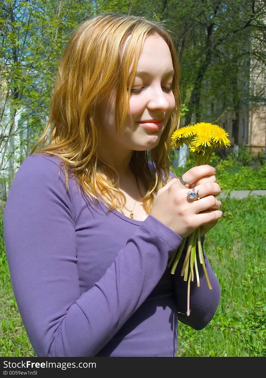 Portrait of the girl with flowers