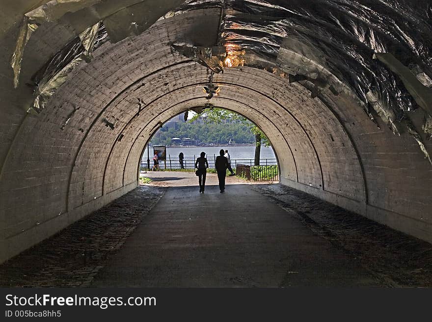 Tunnel