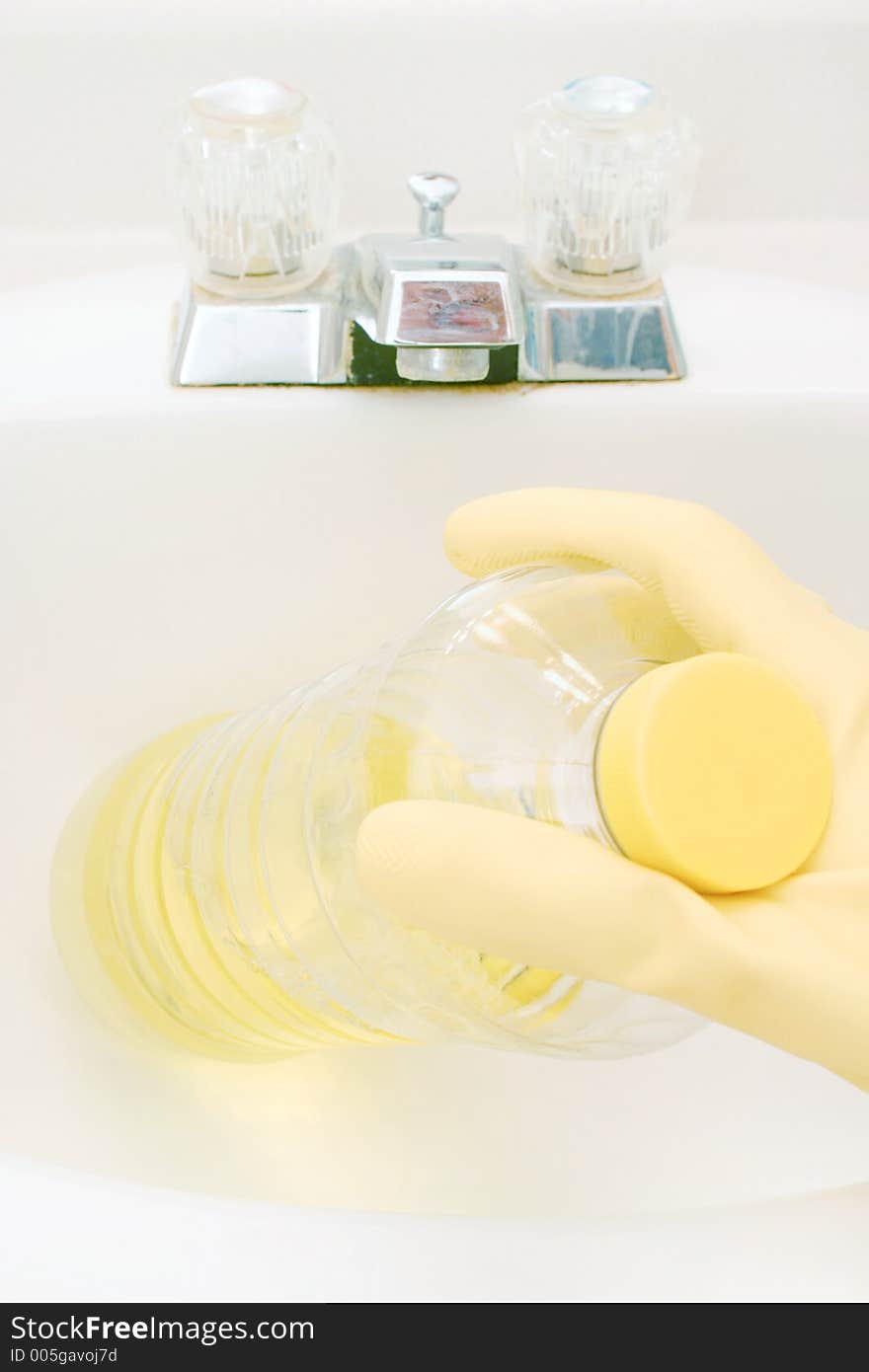 Cleaning the bathroom sink