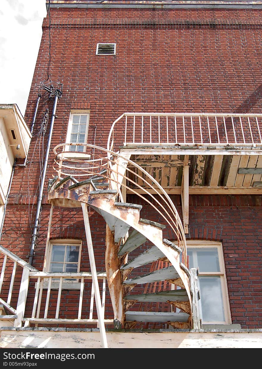 This is the back view of an old apartment building. Camera: Nikon D50. This is the back view of an old apartment building. Camera: Nikon D50.