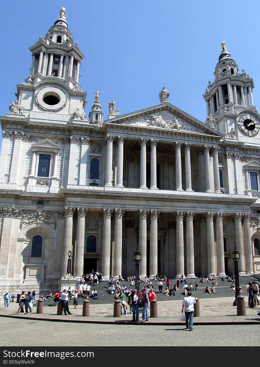 St Paul's Cathedral in central London. St Paul's Cathedral in central London.