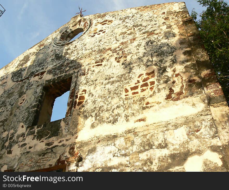 The ruins of St. Paul's church stand at the summit of St. Paul's hill near the remains of A Famosa fortress. The site was originally occupied by the Chapel of the Annunciation built in 1521 by Duarte Coelho in gratitude to the Virgin Mary for saving his life in the South China sea. In 1548 the Archbishop of Goa in India handed over the church to the Jesuits, who proceeded to renovate it beginn