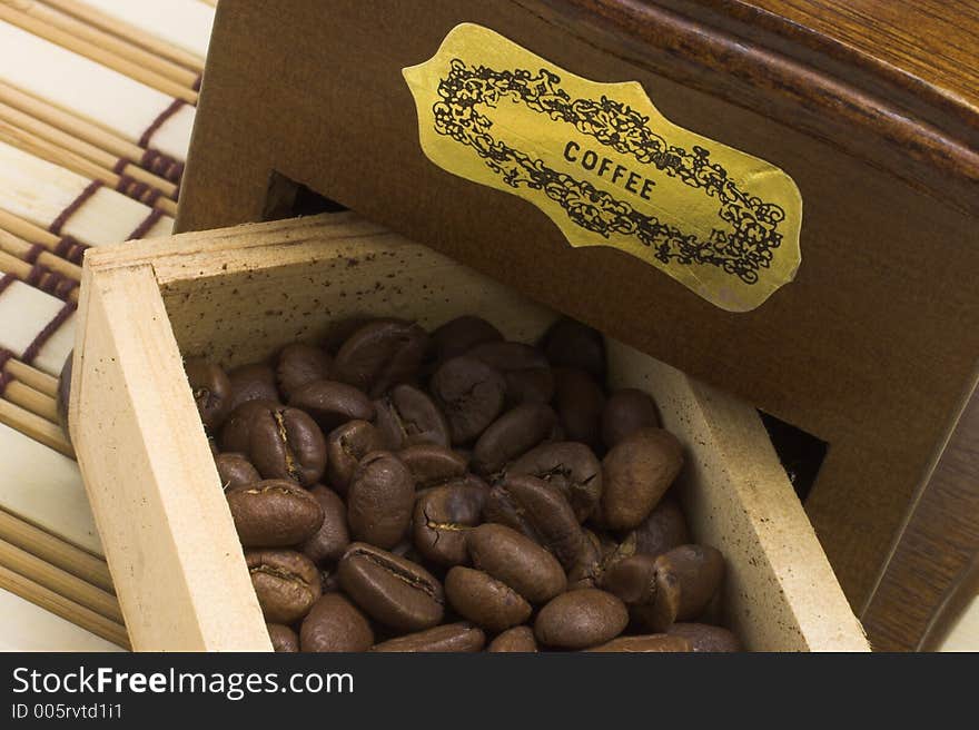 Coffee grinder drawer with beans