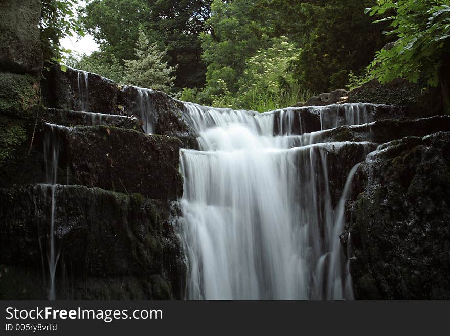 The power of the water over the rocks gives the appearance of silk softley falling down. The power of the water over the rocks gives the appearance of silk softley falling down