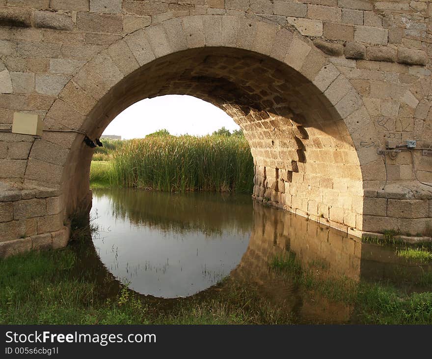 Roman Bridge Eye