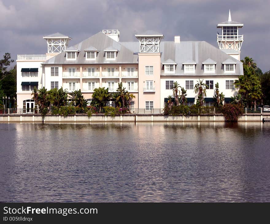 Hotel On The Lake