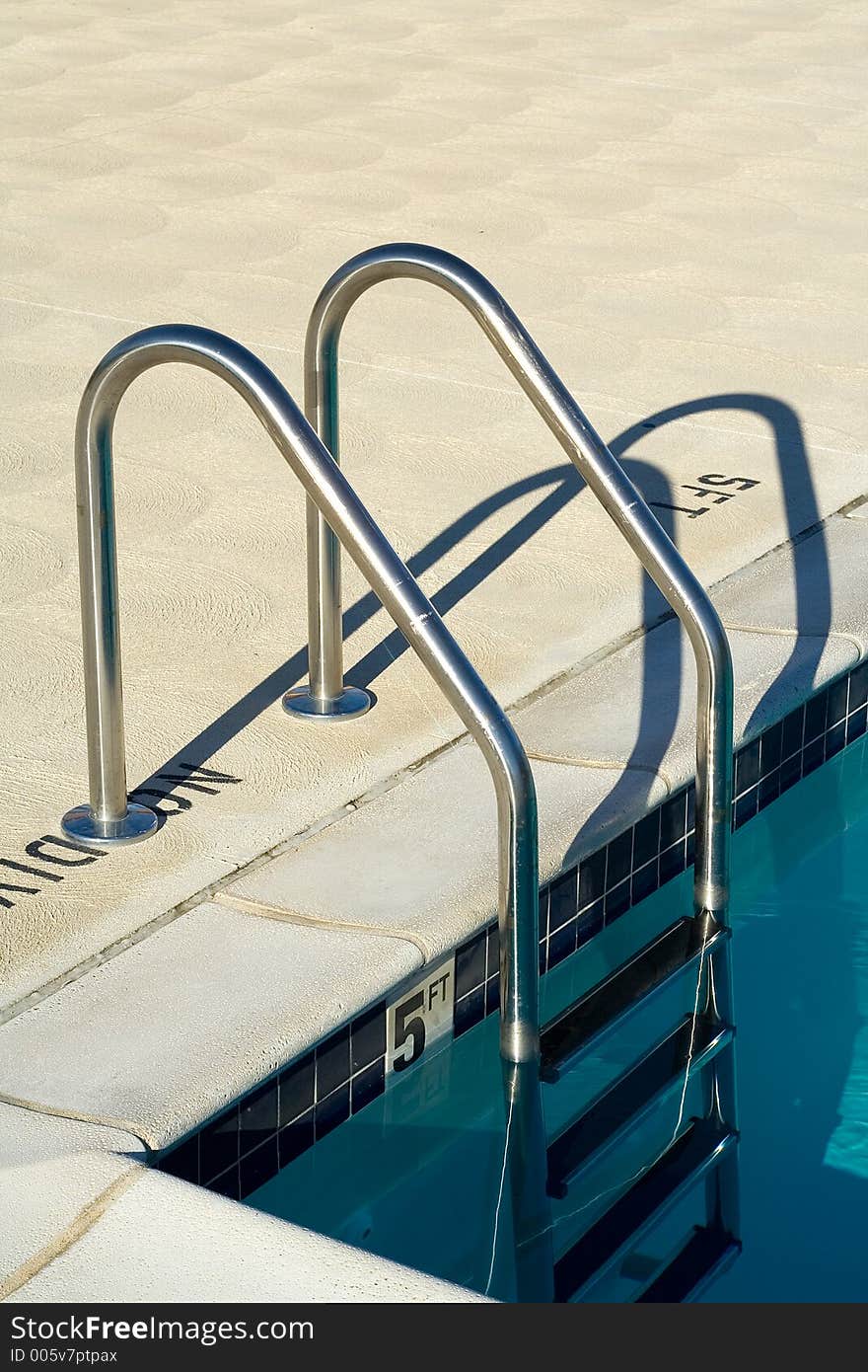 Metal pool steps