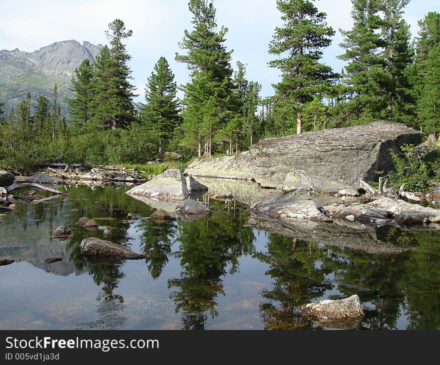 A lost lake with stone